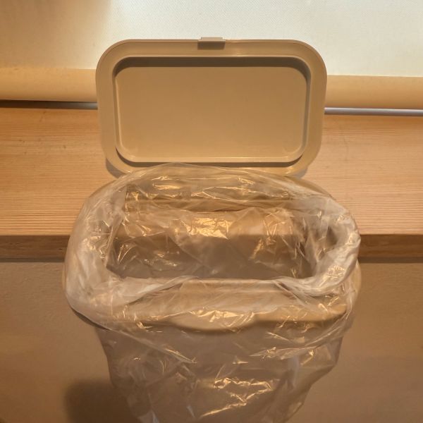 お尻拭きの蓋そのまま捨ててない？　便利すぎる使い方に「思い付かなかった」