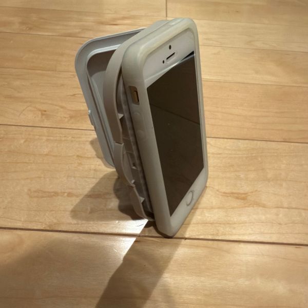 お尻拭きの蓋そのまま捨ててない？　便利すぎる使い方に「思い付かなかった」