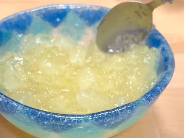 ジュースとゼラチンを混ぜて…　仕上げに入れた『氷菓』に「夏の定番になる」「真似したい」