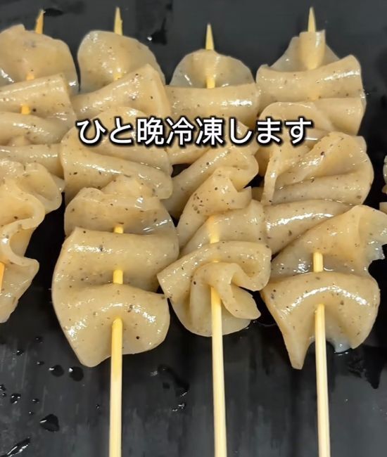 こんにゃくを凍らせて焼いたら…　驚きの変身に「おつまみに最高」