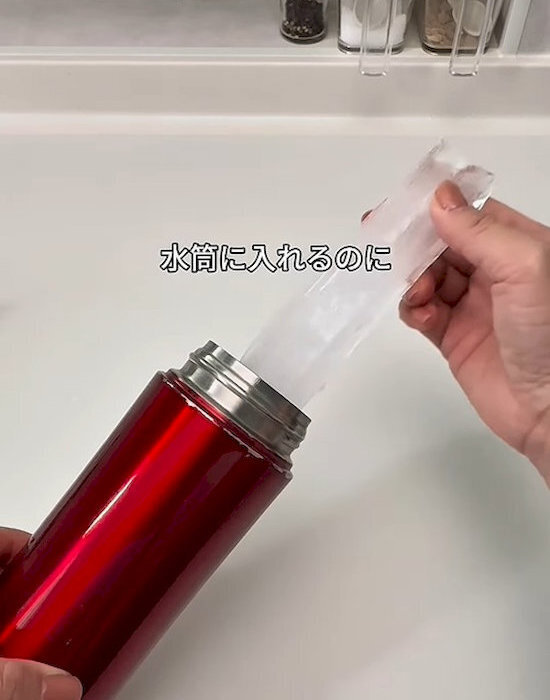 ハンバーグに氷を1つ入れてみて！　焼いた結果に「すごい」「この発想はなかった」