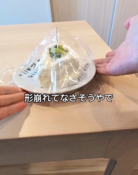 電子レンジで加熱中にラップに穴が…　爪楊枝の裏技に「コレは賢い」「知らなかった」