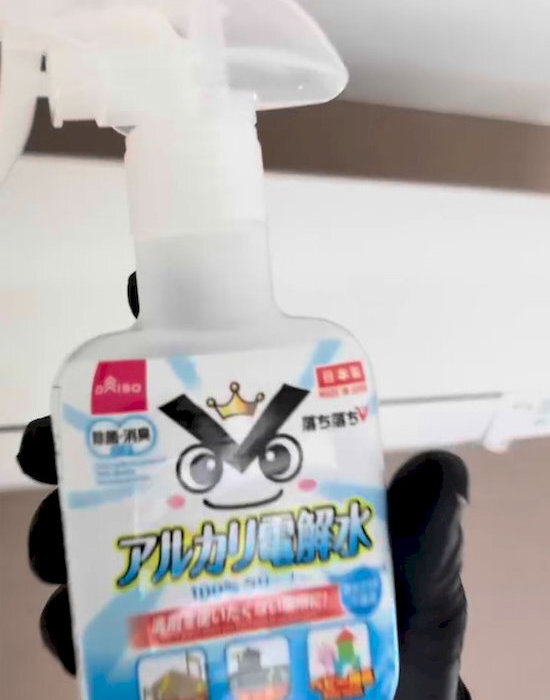 フィルター以外も掃除してみて！　100円ショップのアイテムで奥まで届く方法に「知らなかった」「スッキリした」