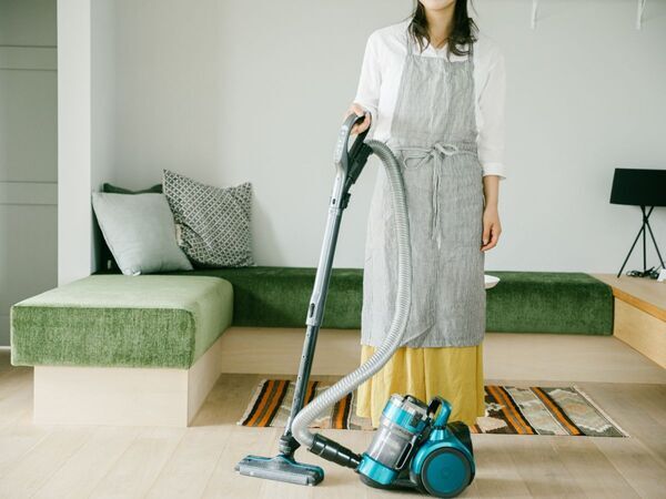 「吸引力落ちた？」と思ったら…　掃除機の『簡単お手入れ』で電気代まで変わる！