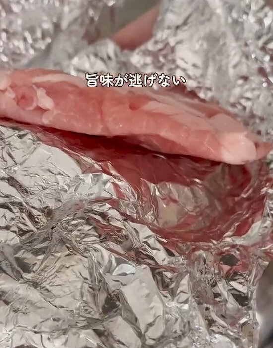 肉の冷凍　ラップじゃなくてアルミホイルがおすすめの理由に「知らなかった」
