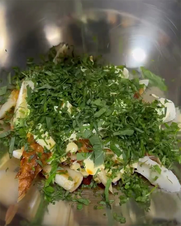 箸が止まらなくなりそう…　大葉を刻み、ちくわをカットしたら？「絶対においしいと思った」