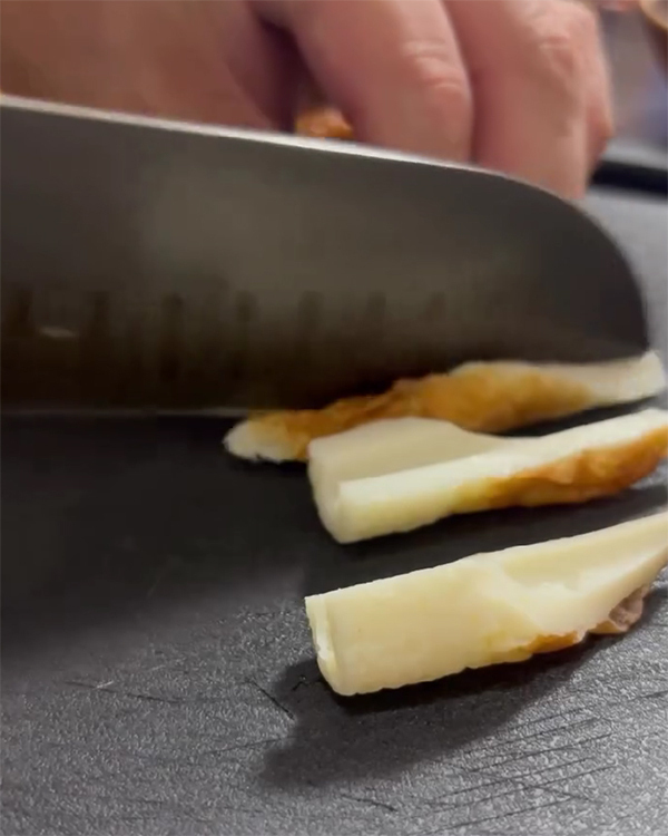 箸が止まらなくなりそう…　大葉を刻み、ちくわをカットしたら？「絶対においしいと思った」