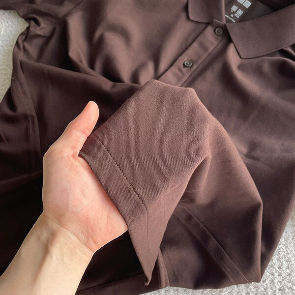 今なら2000円で買える！　ユニクロの「快適すぎるポロシャツ」に「色違いで買った」「真夏の相棒」