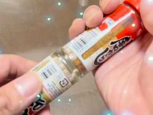 「まさか瓶同士で？」　調味料の固まりに効く裏技に「試すしかない」「目からウロコ」