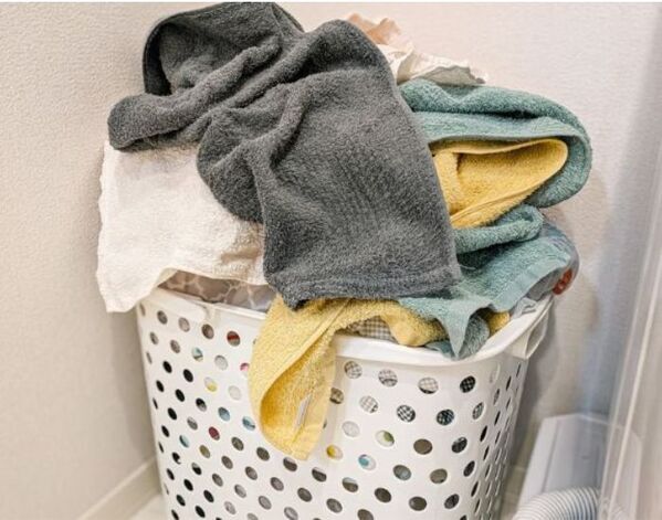 「タオルに黒いポツポツが…」　落とし方に「知らなかった」「すぐやってみる！」