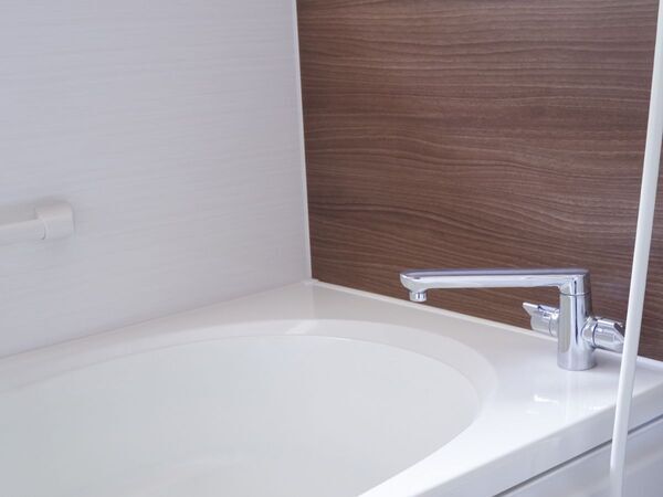 「落ちなかった汚れが消えた」　お風呂の汚れに効く掃除法に「助かる」