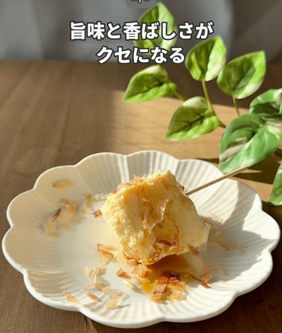 バニラアイスに麦茶を注ぐと…　驚きのアレンジ法に「もう普通に戻れない」