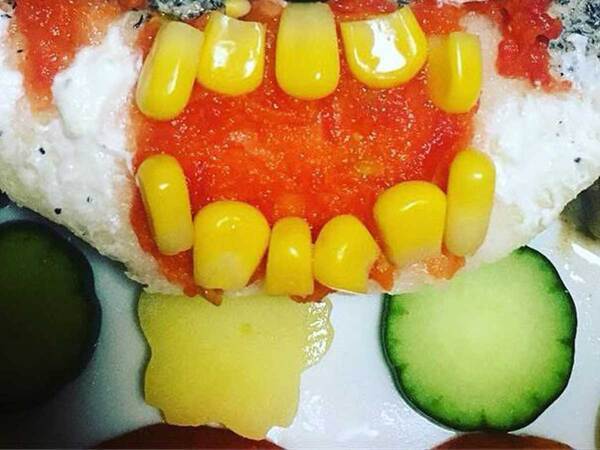 7年前に撮った、忘れられないケーキ　その見た目に「夢に出てきそう」「こ、怖い…」