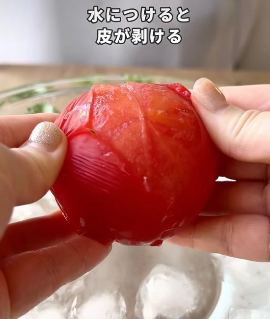 冷凍したミニトマトを皮むきすると？　簡単マリネに「夏にぴったり」「絶対やる」