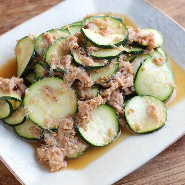 薄切りにしたズッキーニ、生のまま…「クセがなくてうますぎる」「暑い日にぴったり」