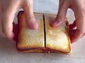食パンにのせたのは…？　企業オススメの『ホットサンド』がこちら