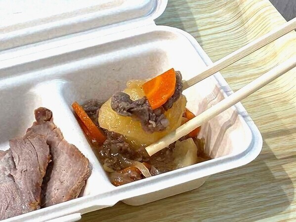 冷凍ひき肉をレンジに入れて…　驚くほどムラなく解凍できる『秘密』って？