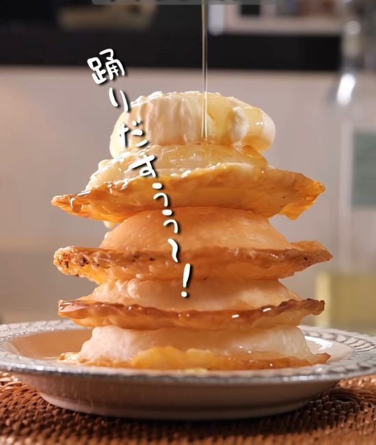 桃を『餃子の皮』でサンド！　シェフが絶賛するおいしさに「感動レベル」