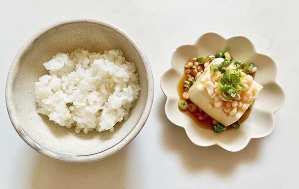 夫「ご飯が進む味！」　家族が喜んだ『冷奴の食べ方』が夏にピッタリ