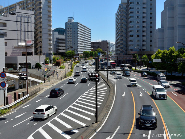 「走っちゃダメだと思ってた」　道路にある『しましま』の意味とは