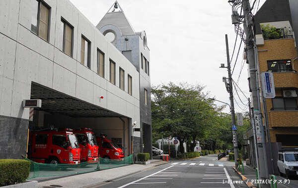 「クラクション鳴らされた」「ちゃんと浸透してほしい」　道路の『四角い枠』の意味、意外と知らない？