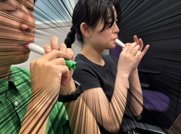 扉開けたら、社員が『小さなネギ』くわえてんだけど！　その正体とは