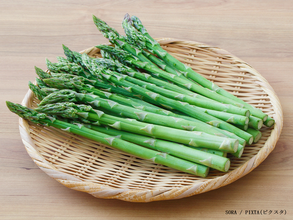 農家が教える『アスパラの食べ方』　すぐ作りたくなるレシピに「何本あっても足りない」