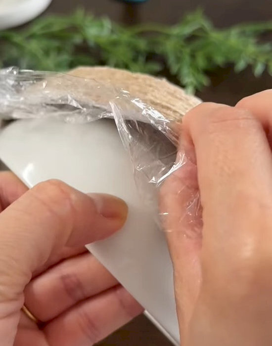 玄関やリビングが片付く！　麻紐小物入れのDIYに「最高」「おしゃれすぎ」