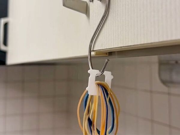 「捨てるのはもったいない！」　バッグクロージャー活用術に「すごい」「真似する」