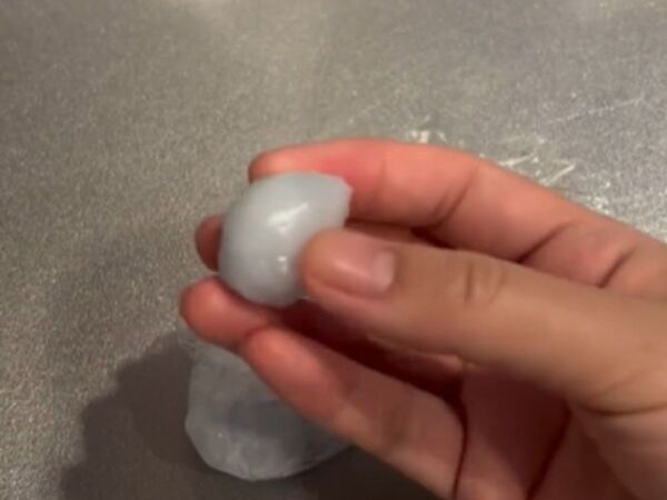 わらび餅を冷凍したら…　驚きの食感に「新感覚」「クセになる」