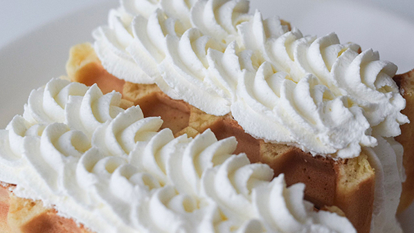 女性が作ったサンドイッチ　贅沢すぎるビジュアルに「これこそが芸術」