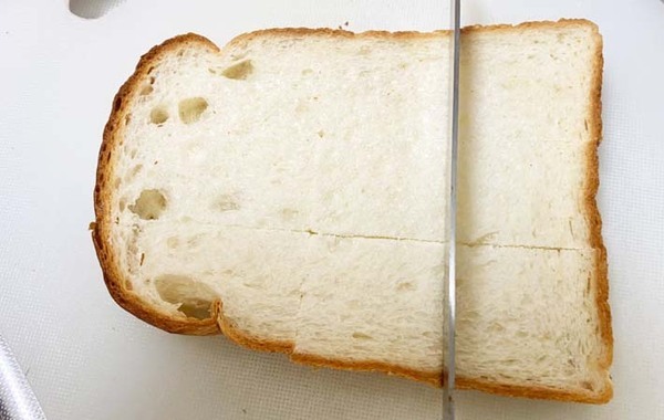 『ひとつまみ』がアクセントに！　夏にぴったりなトーストが「クセになりそう」