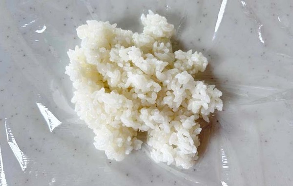 「ツナがなかったので…」　おにぎりに入れた意外な具に「これはアリ」