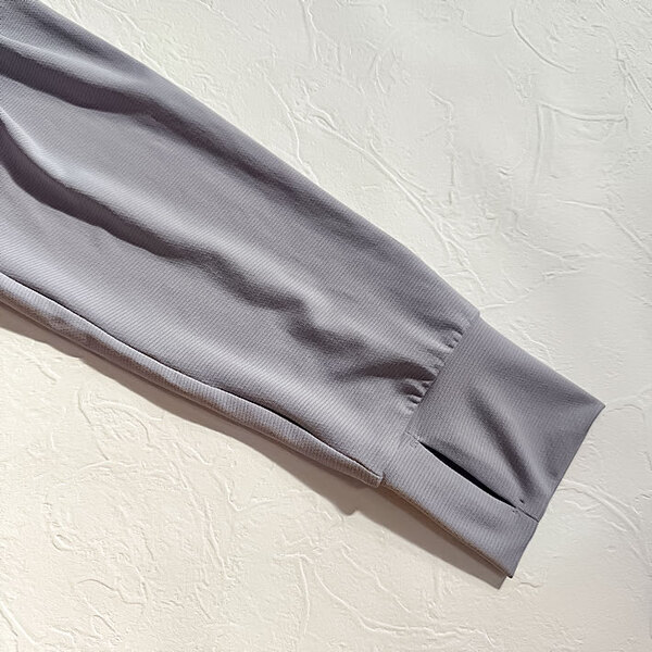 まさに夏の必需品！　ユニクロの『着る日焼け止め』に「毎年買ってる」「これなしではいられない」