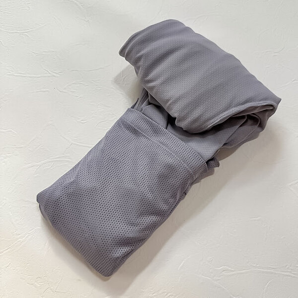 まさに夏の必需品！　ユニクロの『着る日焼け止め』に「毎年買ってる」「これなしではいられない」