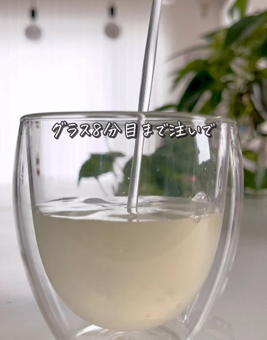 リンゴジュースが『子供ビール』に変身！　見た目に「かわいい」「盛り上がる」