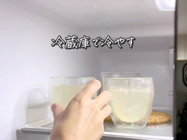 リンゴジュースが『子供ビール』に変身！　見た目に「かわいい」「盛り上がる」