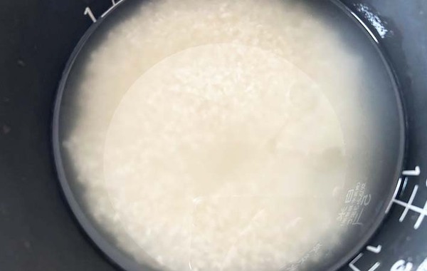 お米にほんだしを混ぜて？　味の素が提案するレシピに「香りが豊か」「旨味たっぷり」