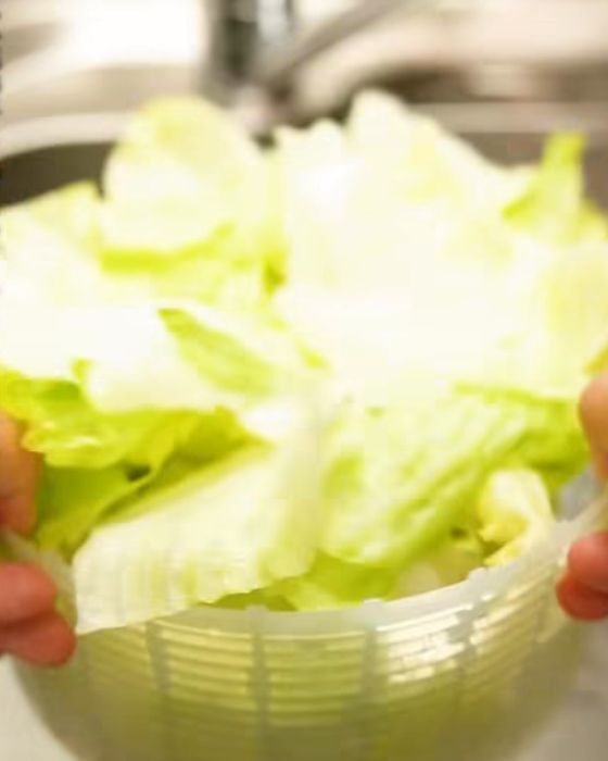 「その手があったか」　レタスのオイル蒸しに「簡単すぎ」「野菜が進む」