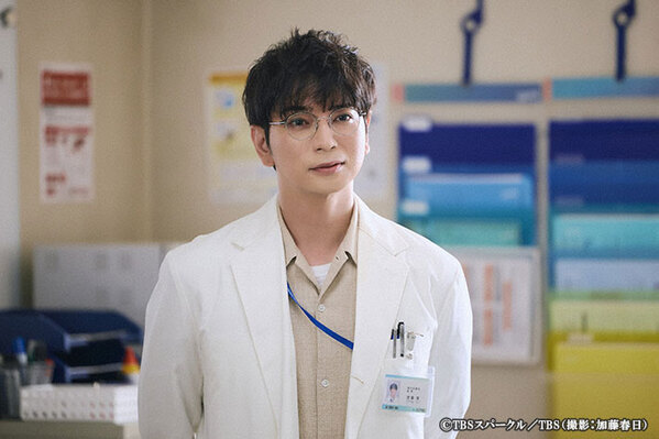 新田真剣佑の繊細な表情に心が震える　津田健次郎が描く病気に向き合う人生『19番目のカルテ』第3話