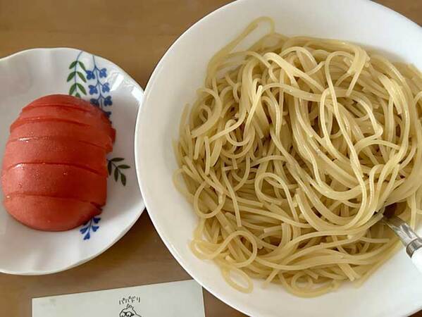 「パスタ作る」　できあがったものに「最高です」「なぜそうなった？」
