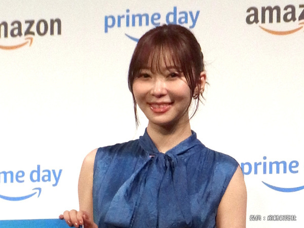 「じゃあ外に行くなよファッション」　指原莉乃の『夏コーデ』に「強い意志を感じる」「オーラがすごい」