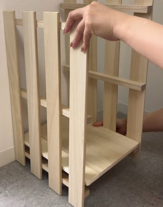 「不器用でも作れた」　100均すのこラックに「賢い」「部屋スッキリ」
