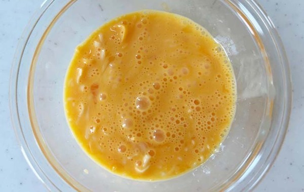 【簡単レシピ】ケチャップのほかに混ぜたのは…？　新鮮な味のオムライスに「大人な味」