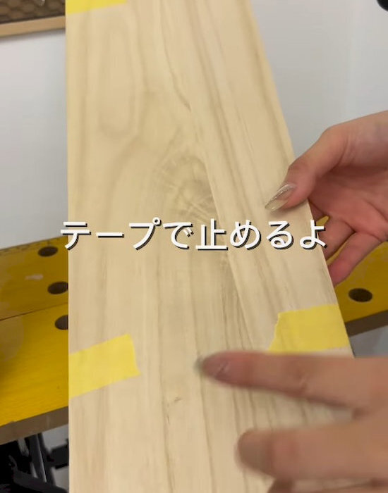 収納が足りないなら…　100均で作る吊り下げラックに「賢い」「部屋スッキリ」