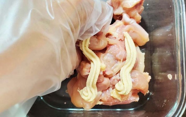 材料に入れたのは？　レンチンで完成する、味の素『香味レモン風味チキン』のレシピがコレ