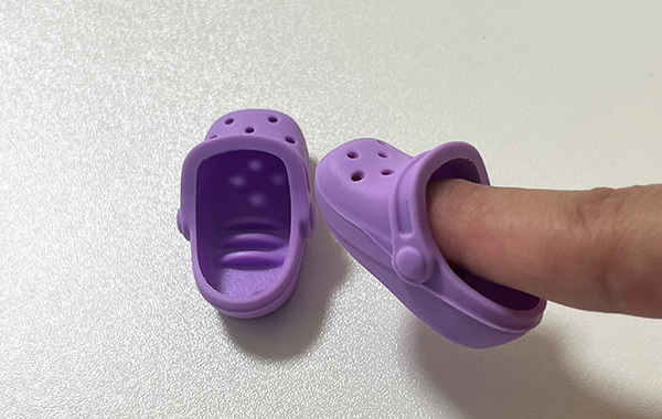 セリアで見つけたのは『サンダル』の形をした…？　思わぬ使い方にびっくり