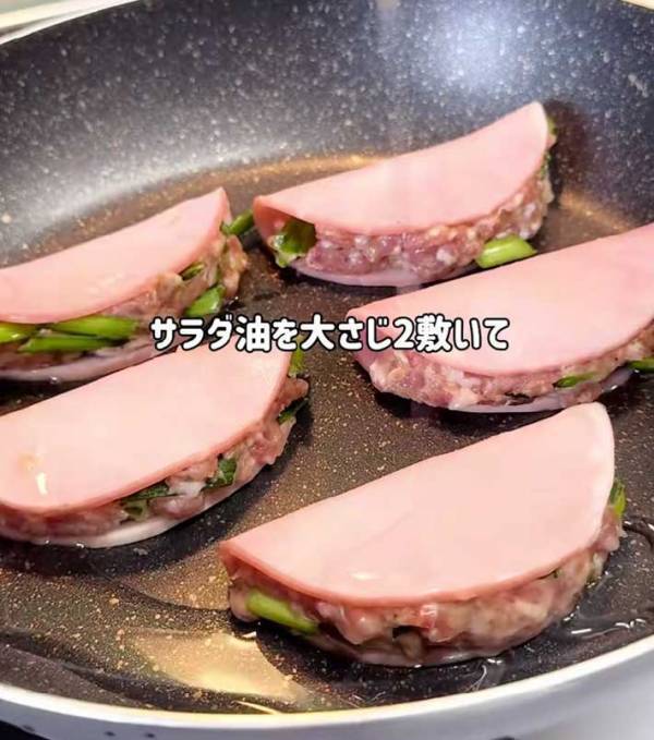 皮がなくても作れる？　餃子の『意外な作り方』に「思い付かなかった」「真似します」