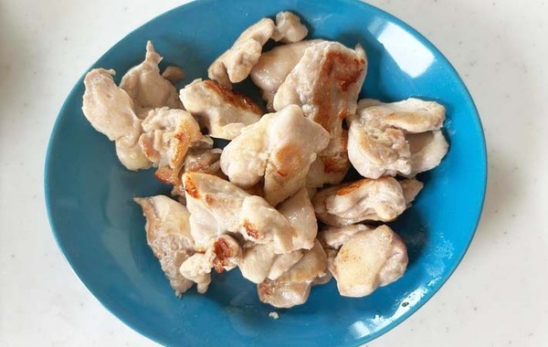 子供たちが何回もおかわり！　カレーに入れた『ちょい足し』に「本格的になる！」