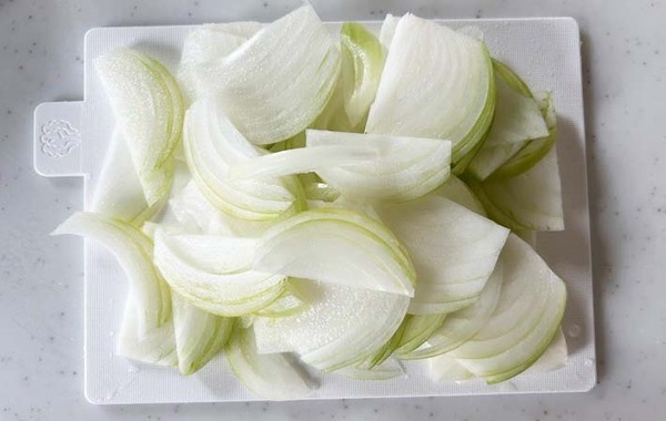 子供たちが何回もおかわり！　カレーに入れた『ちょい足し』に「本格的になる！」